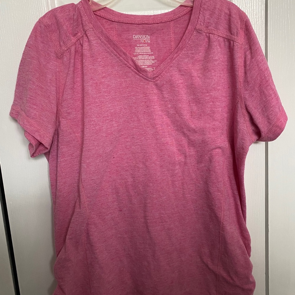 pink t-shirt